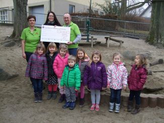 Scheckuebergabe_Kindergarten_2